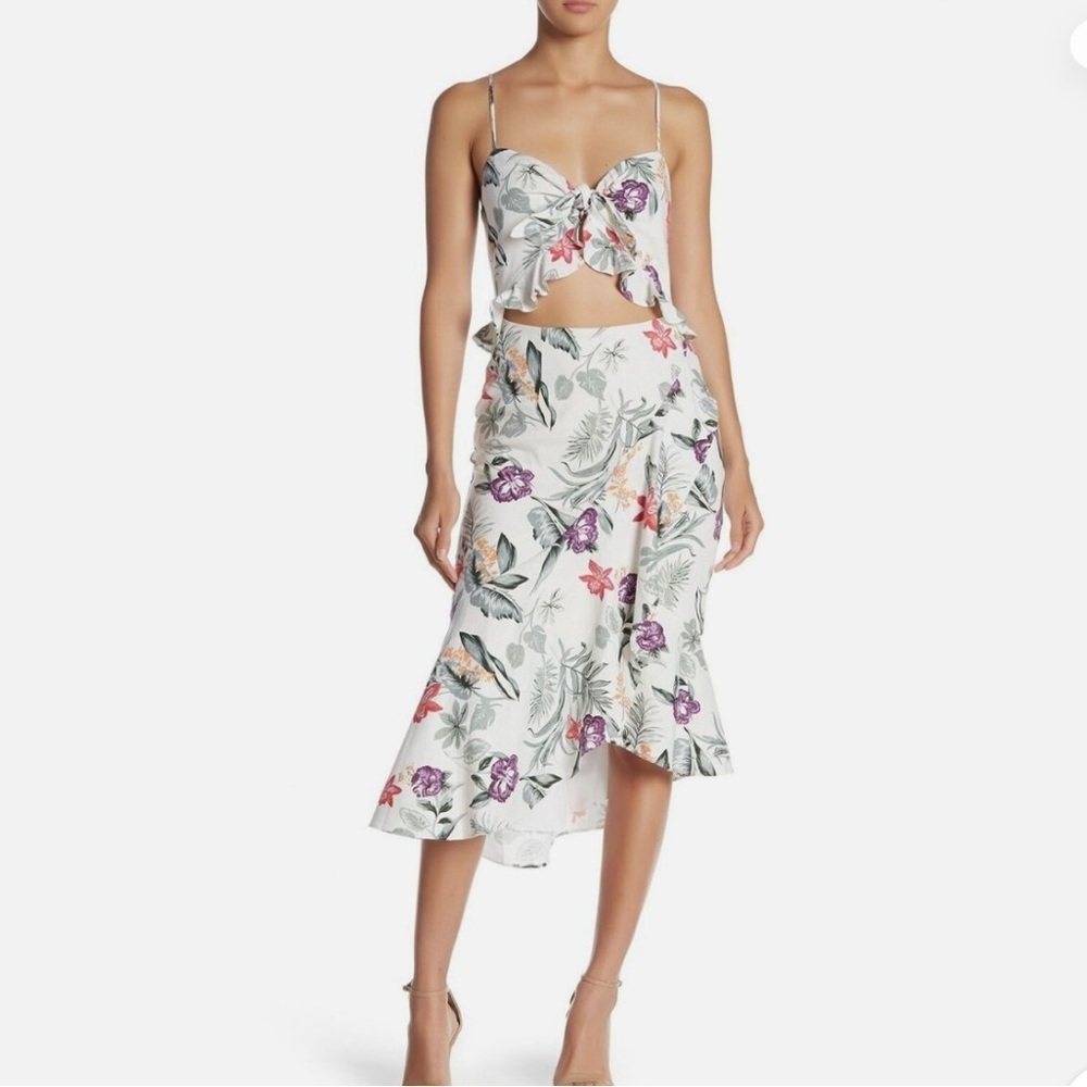 WAYF Mahari Floral Print Cut Out Ruffle Midi Dress